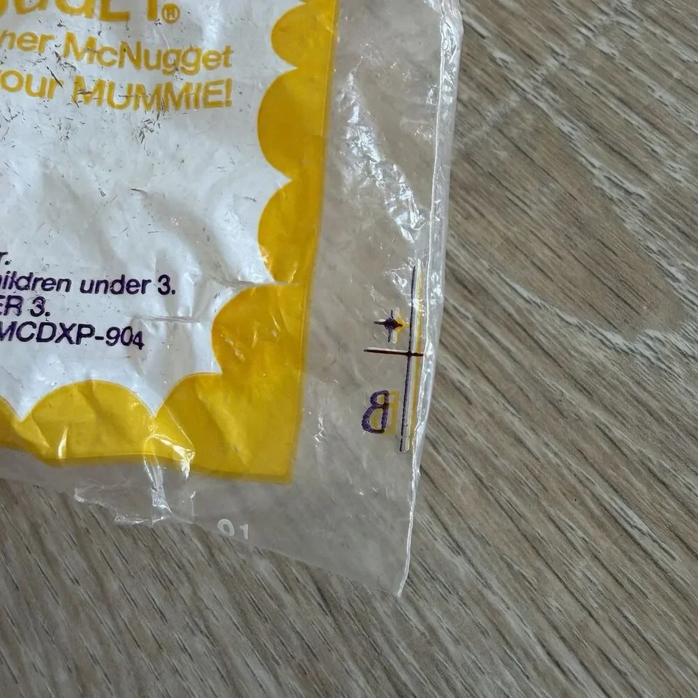 Vintage 1992 McDonald's Halloween McNugget Buddies Mummie Happy Meal Toy NIP